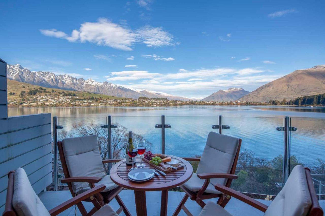 Livin On Lake Time, Waterfront Accommodation Queenstown Exterior photo